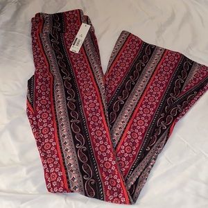 No boundaries bell bottom/flare print leggings